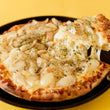 Pizza Requeso Fugazzeta - Poca Muzza